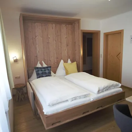 Haus Sonnenschein 아파트