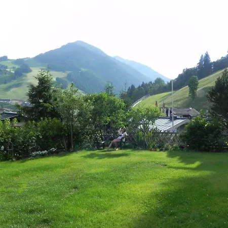 Haus Sonnenschein 萨尔巴赫