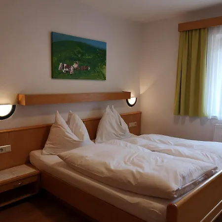 Haus Sonnenschein 公寓 *